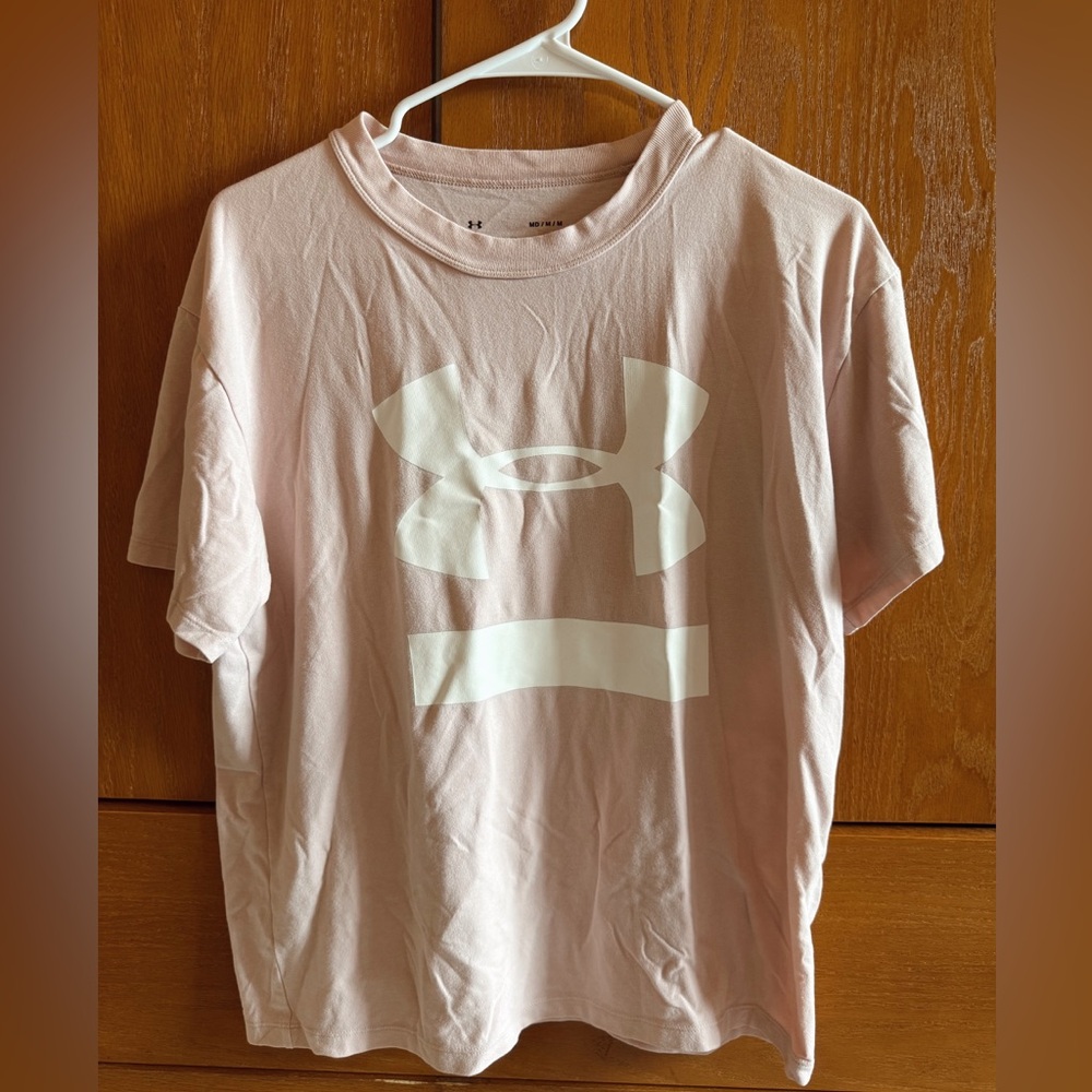Under Armour Women’s Pink Tee Shirt sz M